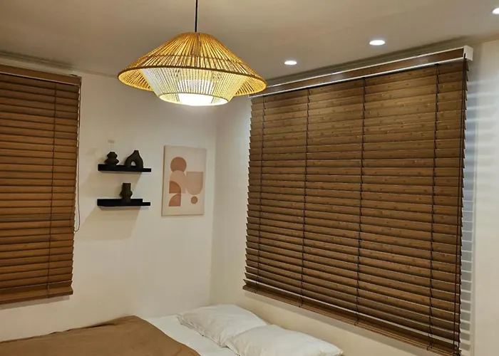 명동 침실3 욕실2개 계단없음 1층 가족 아이 성신여대입구역 5분 7박이상 픽업무료 Apartment