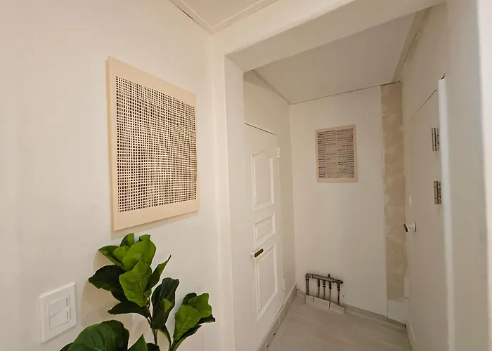 명동 침실3 욕실2개 계단없음 1층 가족 아이 성신여대입구역 5분 7박이상 픽업무료 Apartment
